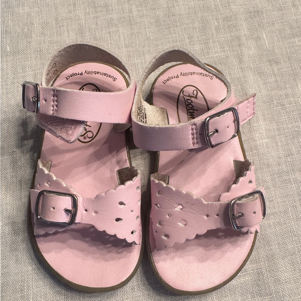 FootMates Light Pink Kids Sandals